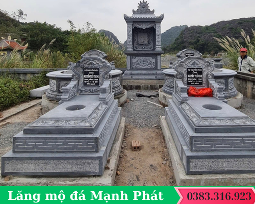 Mộ đá tam cấp - 01